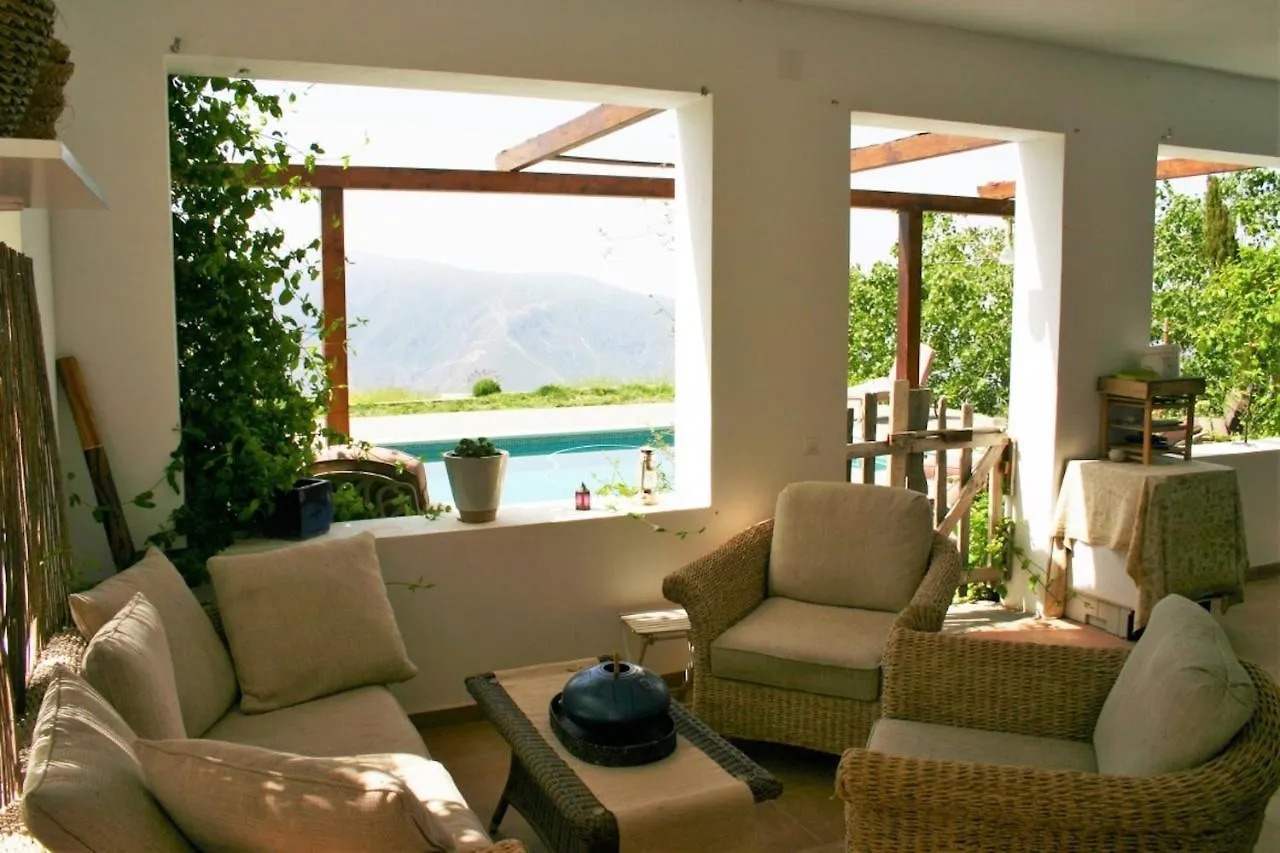 Cortijo Solera Bed & Breakfast Soportujar