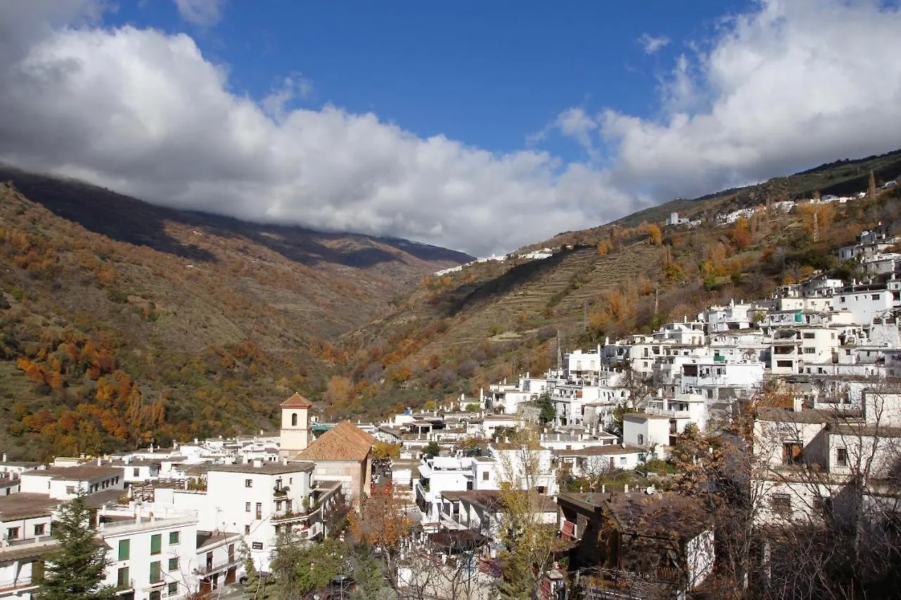 Cortijo Solera Bed & Breakfast Soportujar